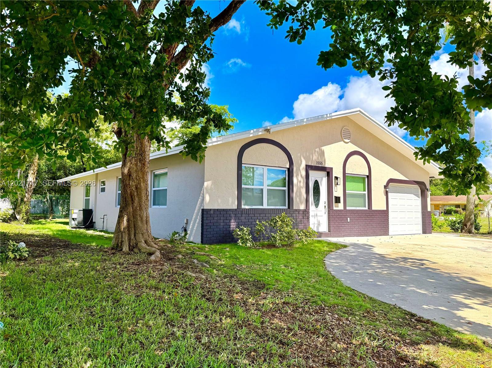 1555 NW 6th Ave, Pompano Beach FL 33060 photo 2