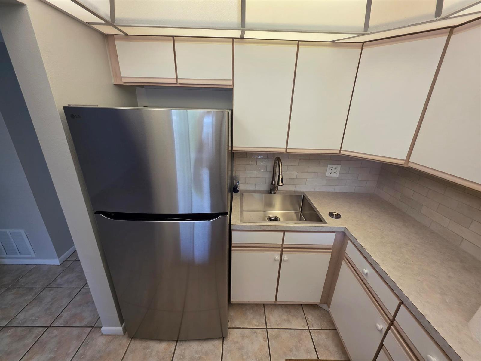 3320 Lake Osborne Drive # 109, FL 33461 photo 5