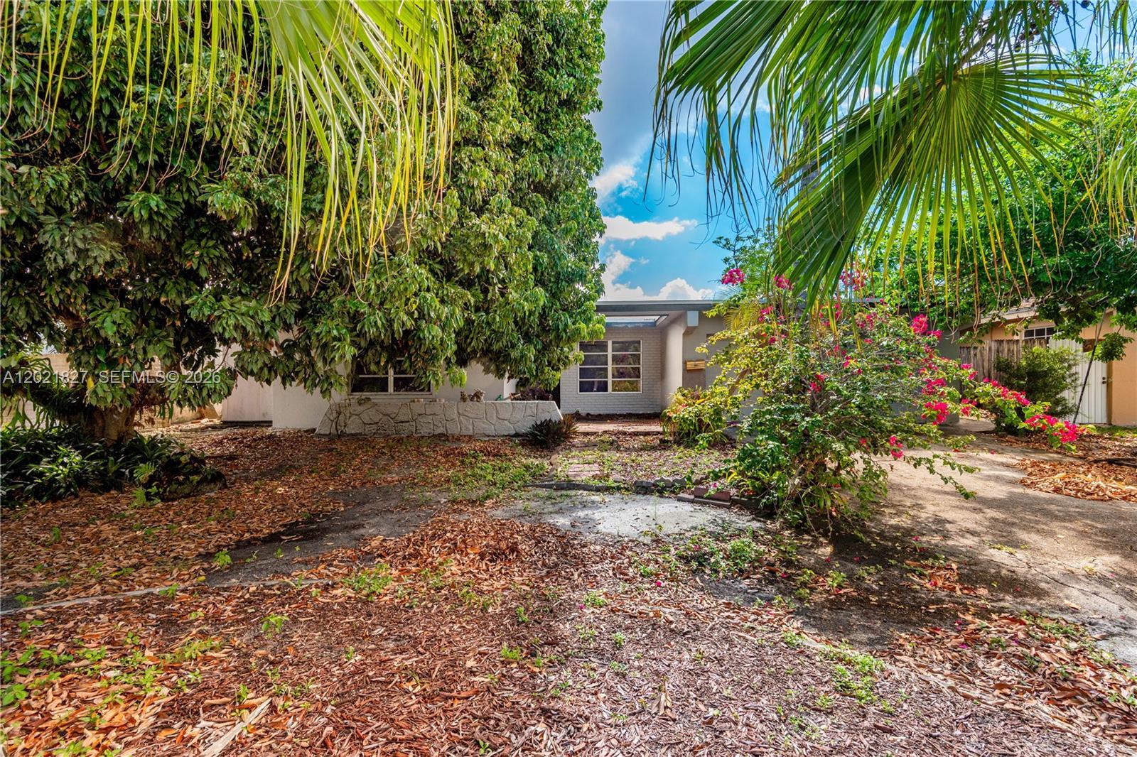 3905 SW 67th Ter, Miramar FL 33023 photo 2