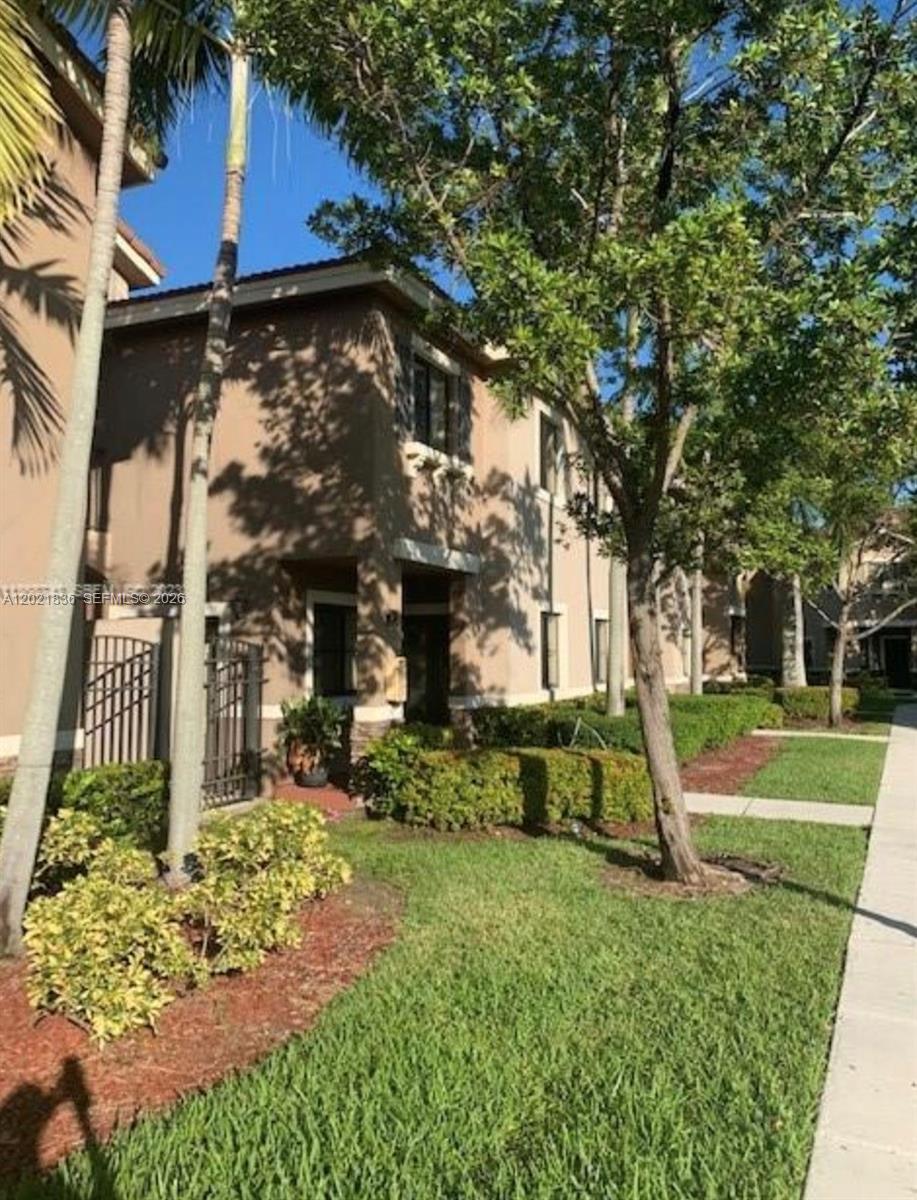 22631 SW 88th Pl # 18, Cutler Bay FL 33190 photo 2