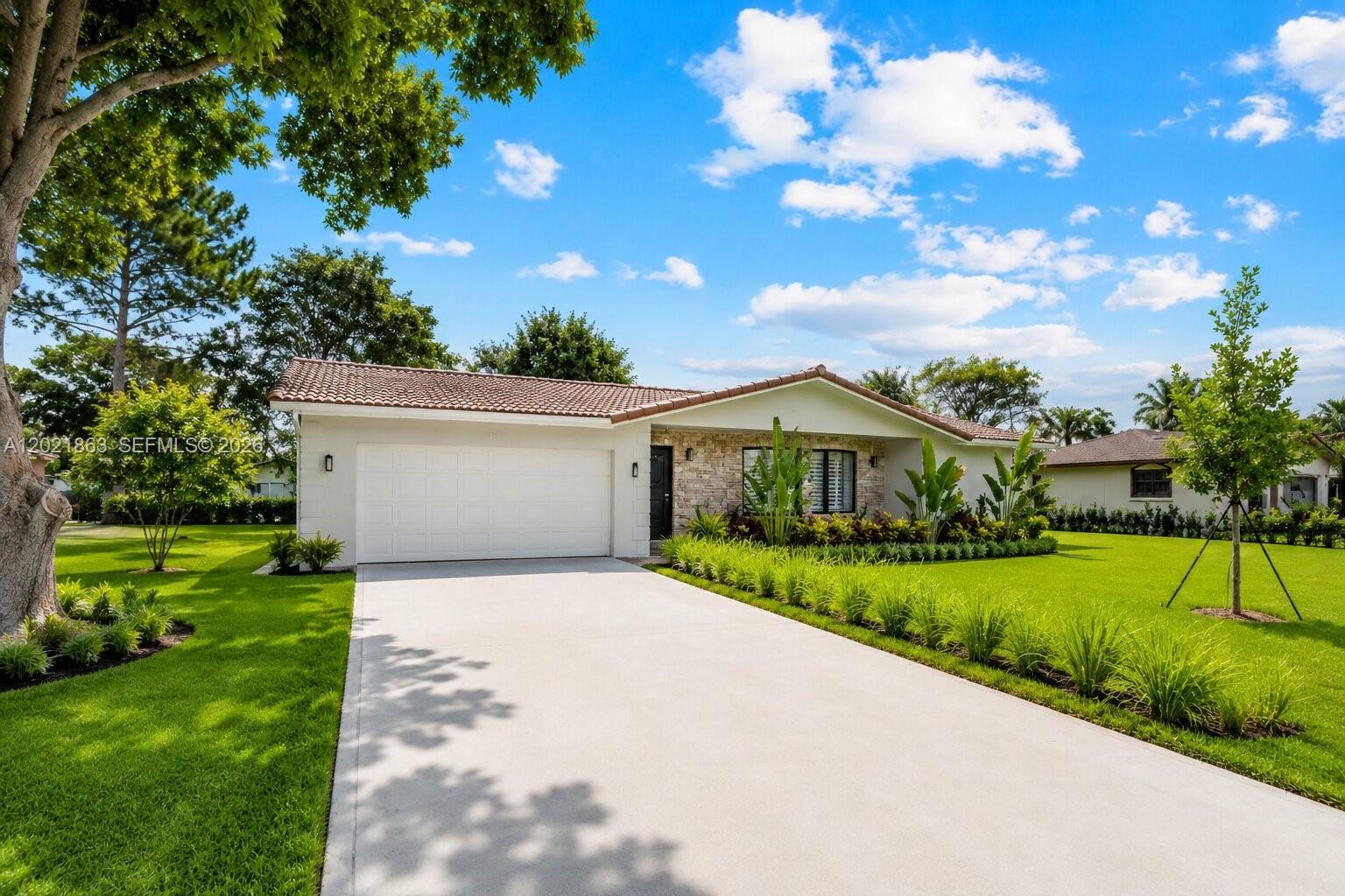 2537 NW 116th Ter, Coral Springs FL 33065 photo 2