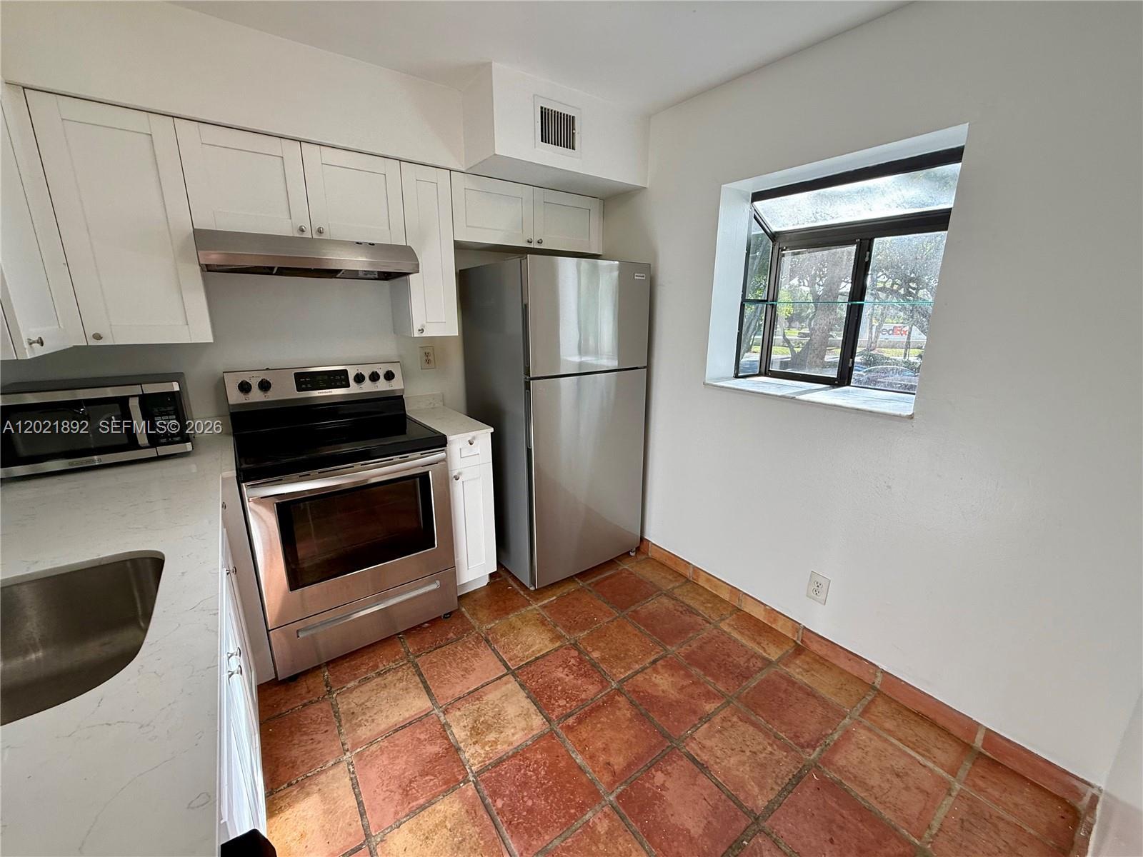 110 Gardens Dr # 203, Pompano Beach FL 33069 photo 4