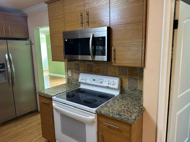 732 SE 11th Avenue, Deerfield Beach FL 33441 photo 3