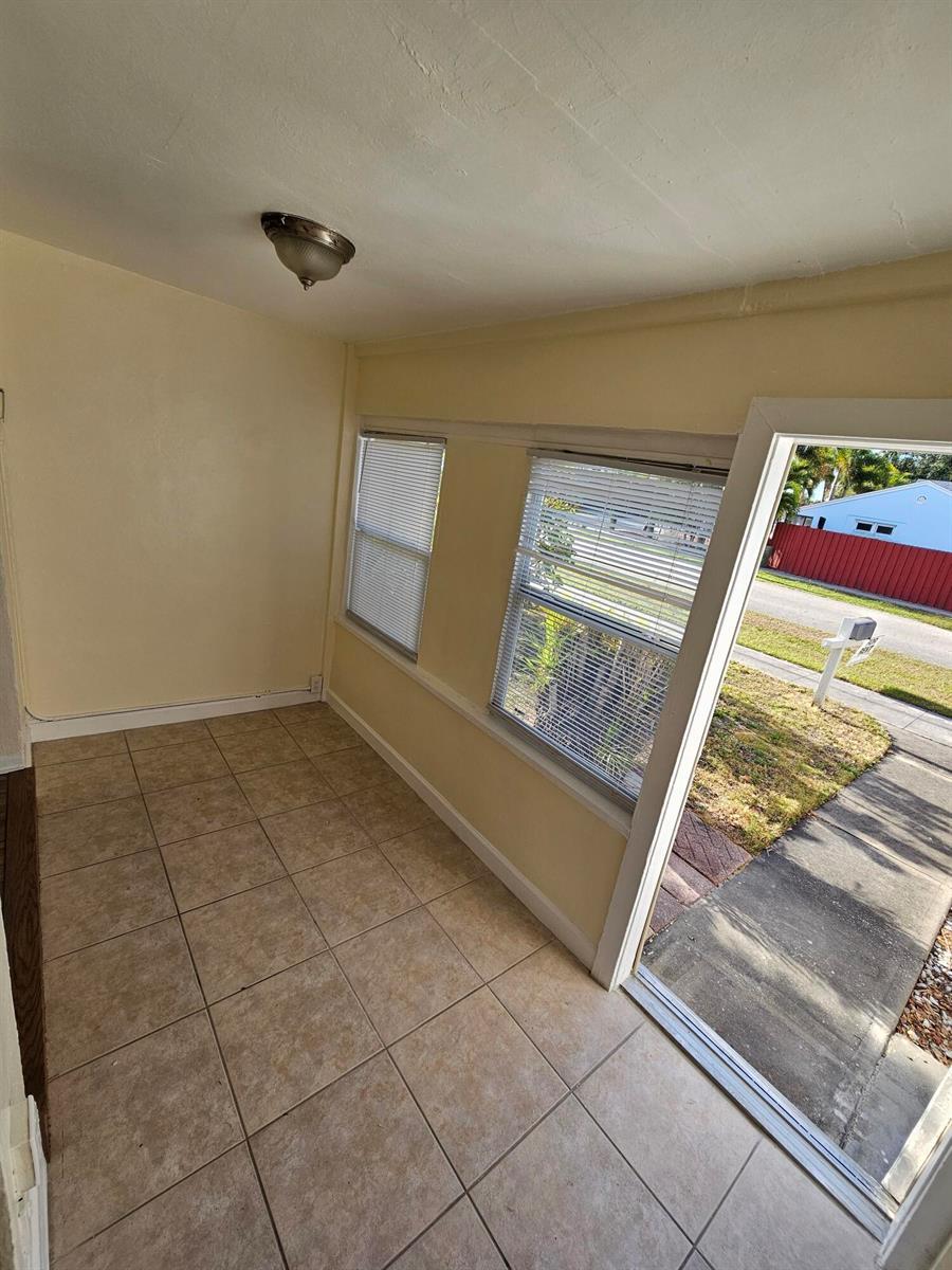 115 E Palm Street E # 117, Lantana FL 33462 photo 2