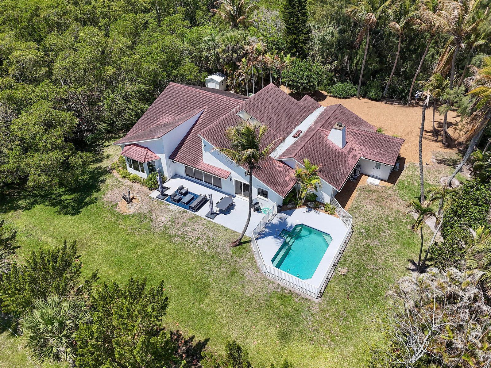 114 N Beach Road, Jupiter Island FL 33455 photo 2