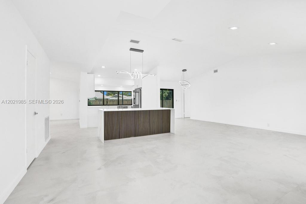8775 SW 1st Pl, Coral Springs FL 33071 photo 4
