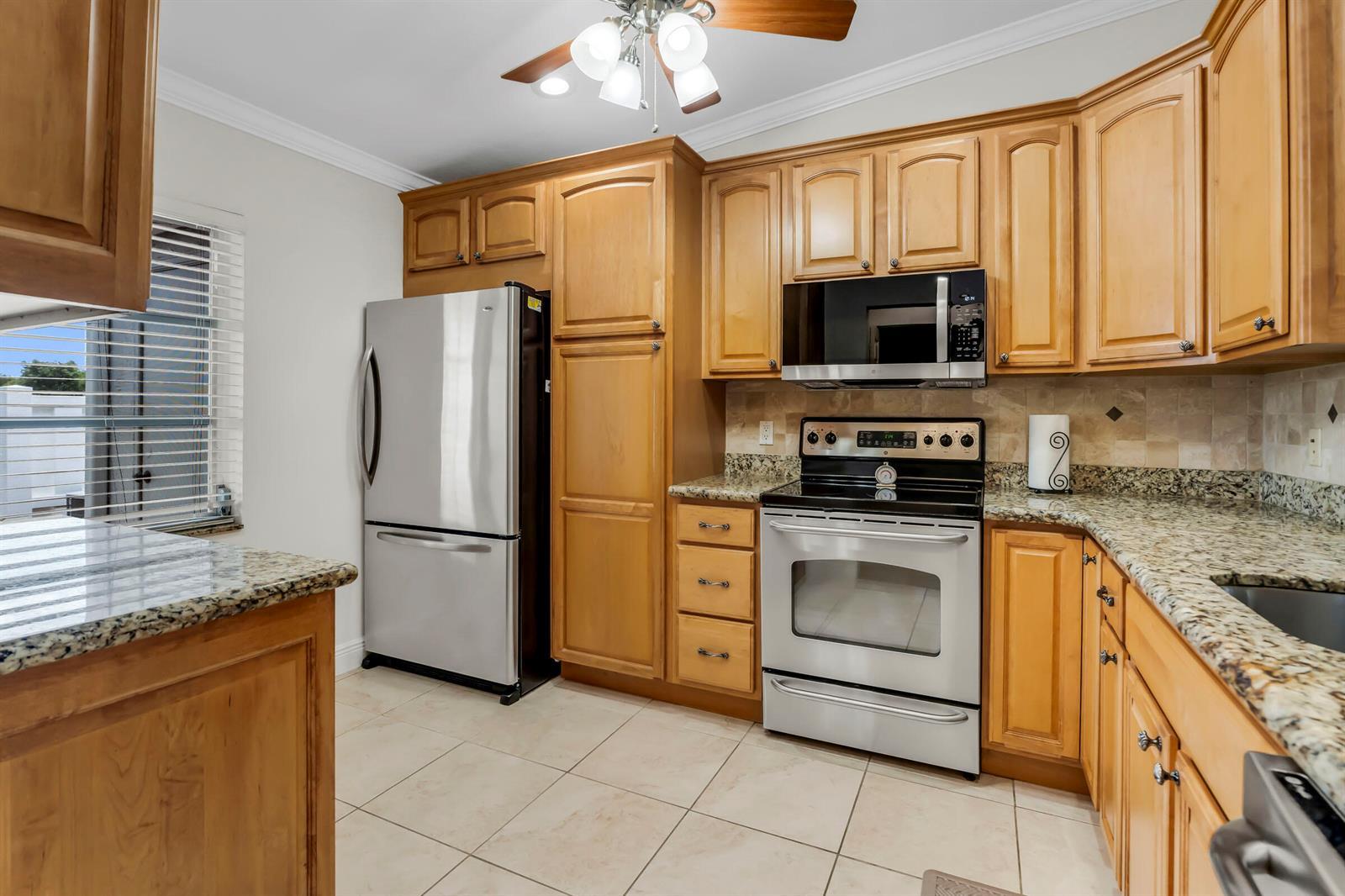 18559 Egret Way, Boca Raton FL 33496 photo 3