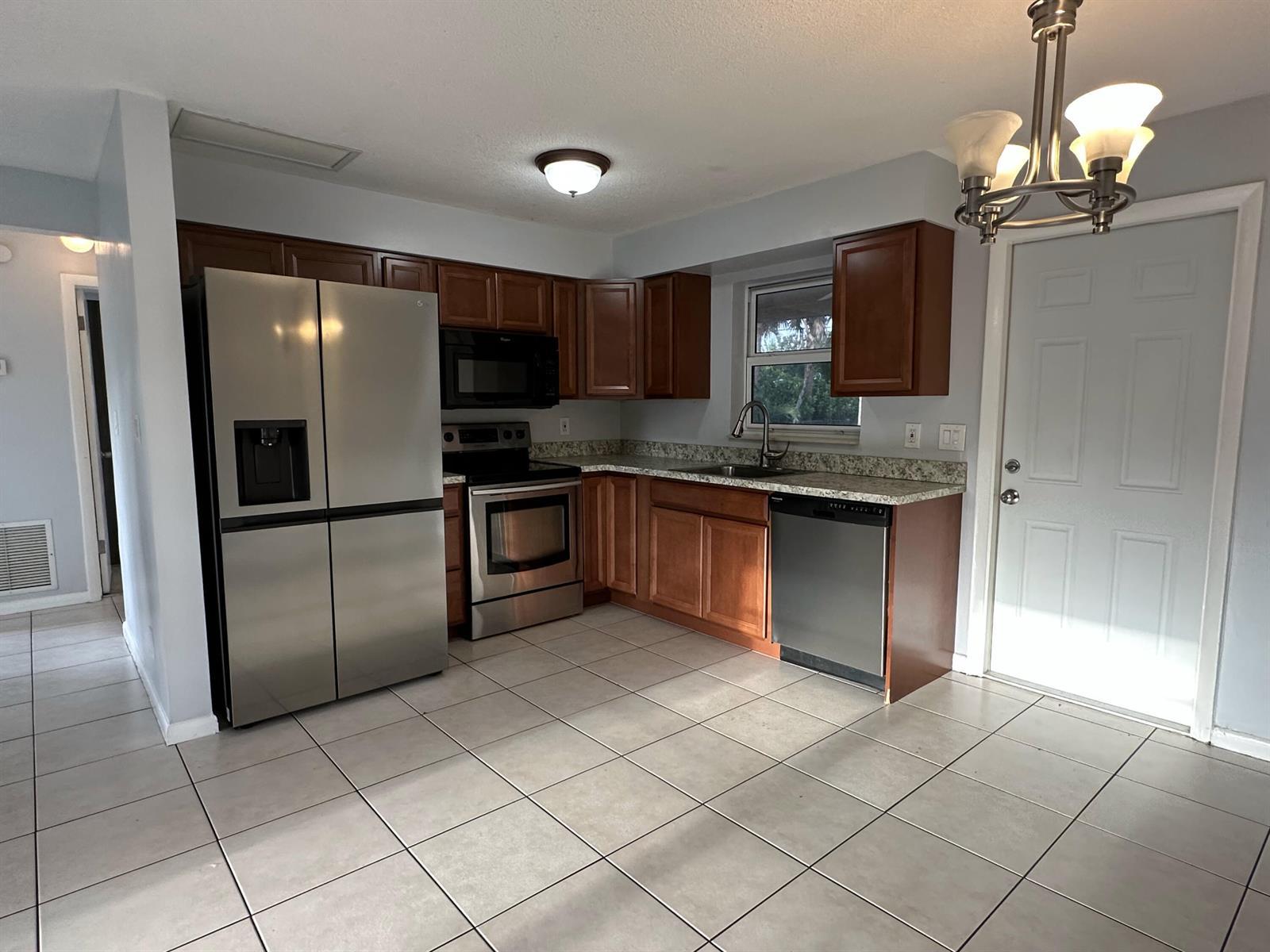 8500 Sunset Drive, Palm Beach Gardens FL 33410 photo 2