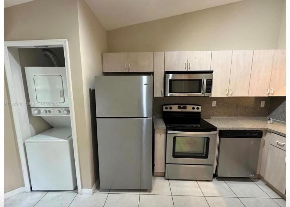 1250 SE 26th Street # 204, Homestead FL 33035 photo 2