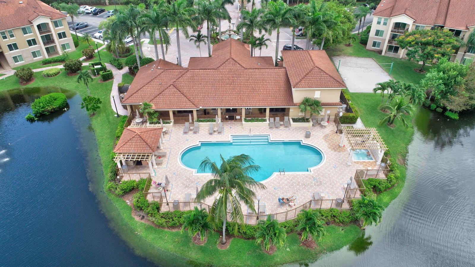 1002 Villa Circle, Boynton Beach FL 33435