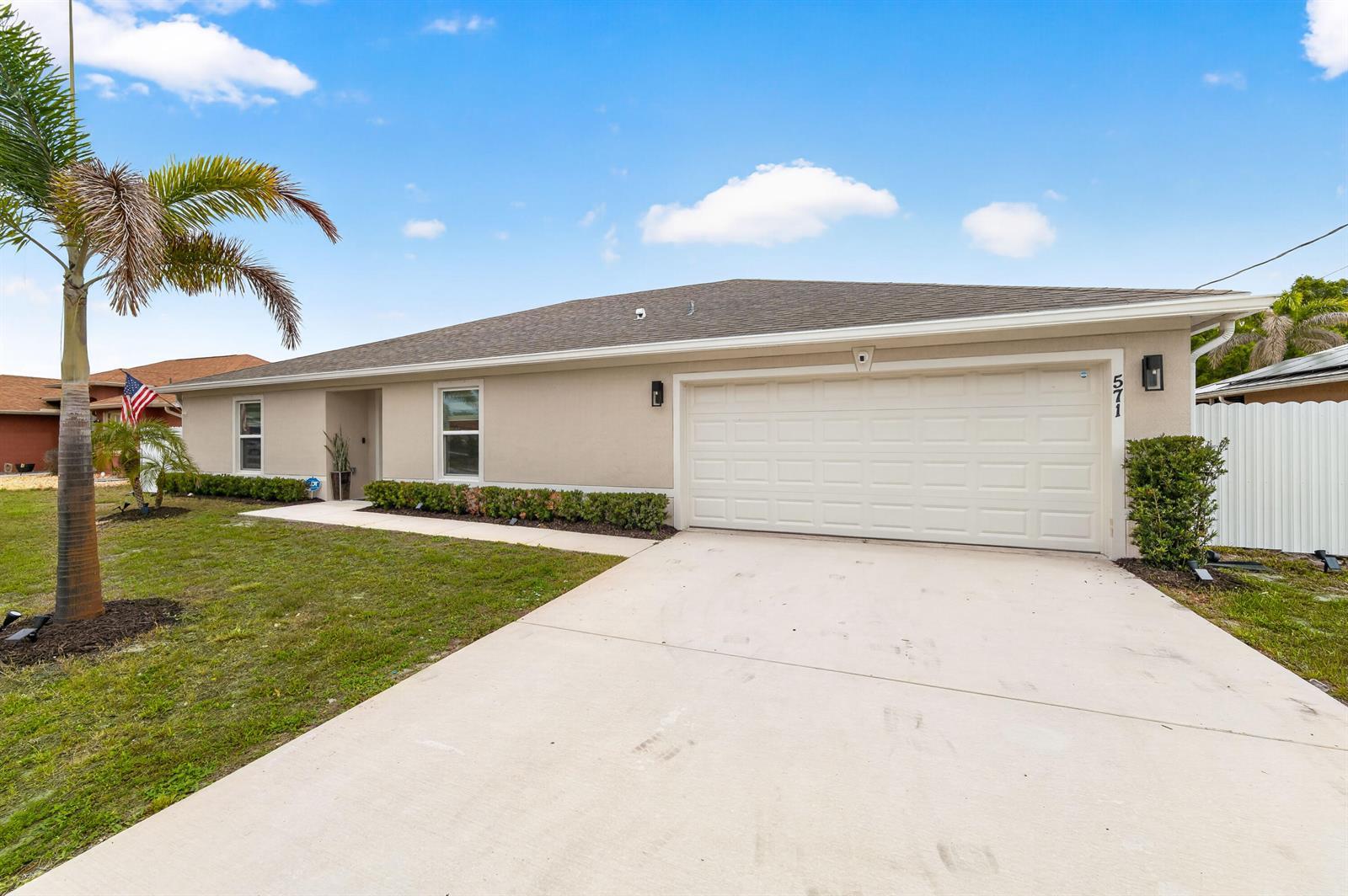 571 SW Lairo Avenue, Port St. Lucie FL 34953