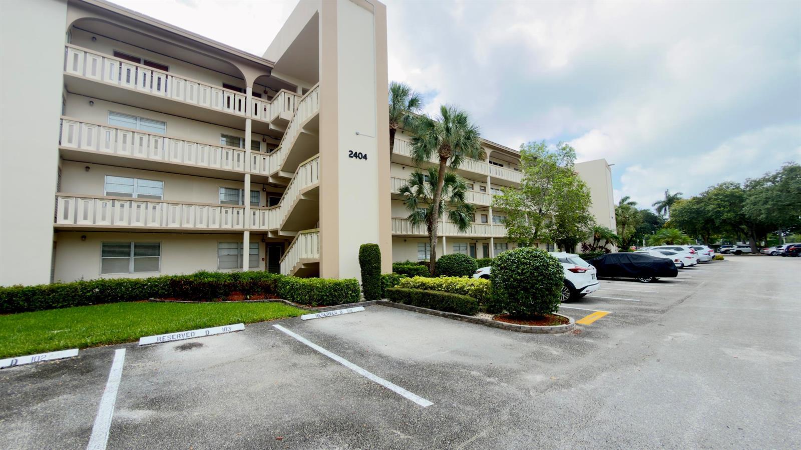 2404 Antigua, Coconut Creek FL 33066 photo 2