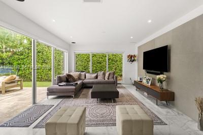 721 Bird Rd, Coral Gables FL 33146 photo 4