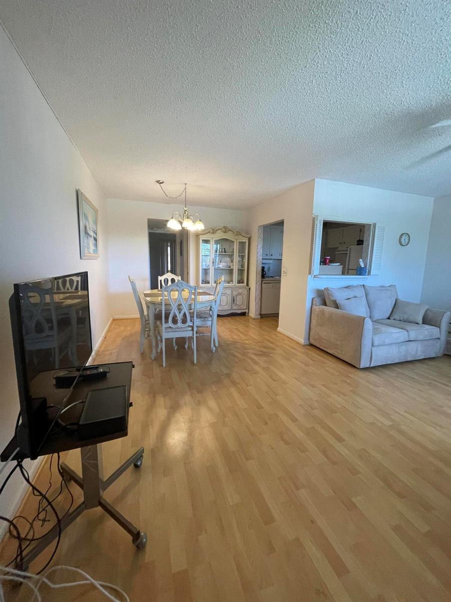 263 Farnham # 263, Deerfield Beach FL 33442