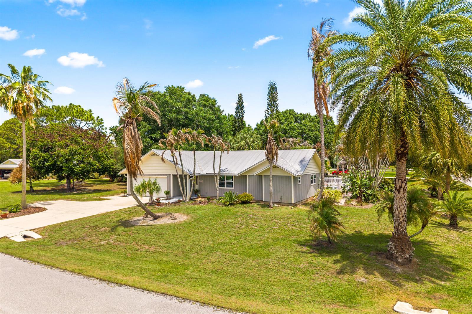 1653 SW 85th Terrace, Stuart FL 34997 photo 2