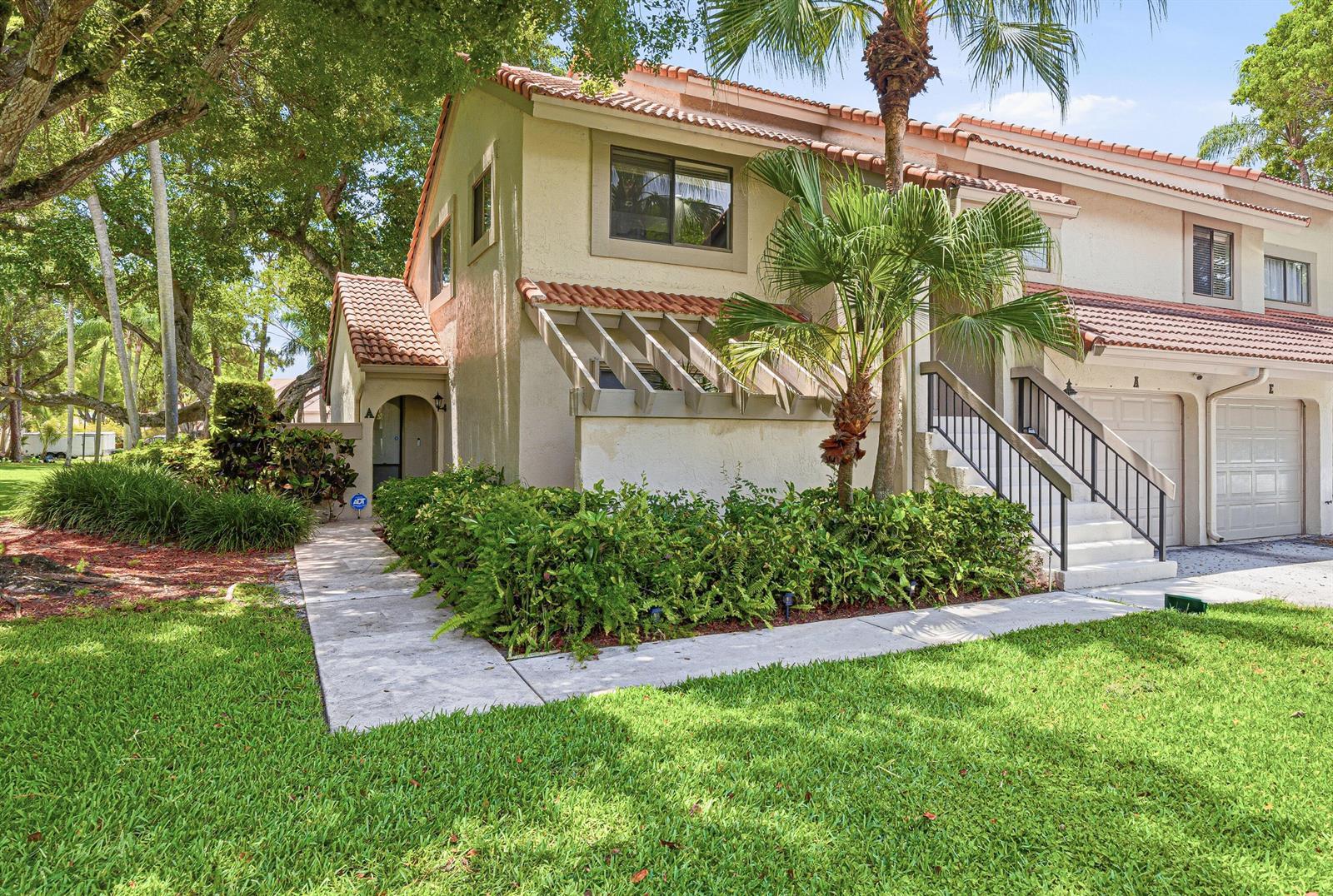 5530 Coach House Circle, Boca Raton FL 33486