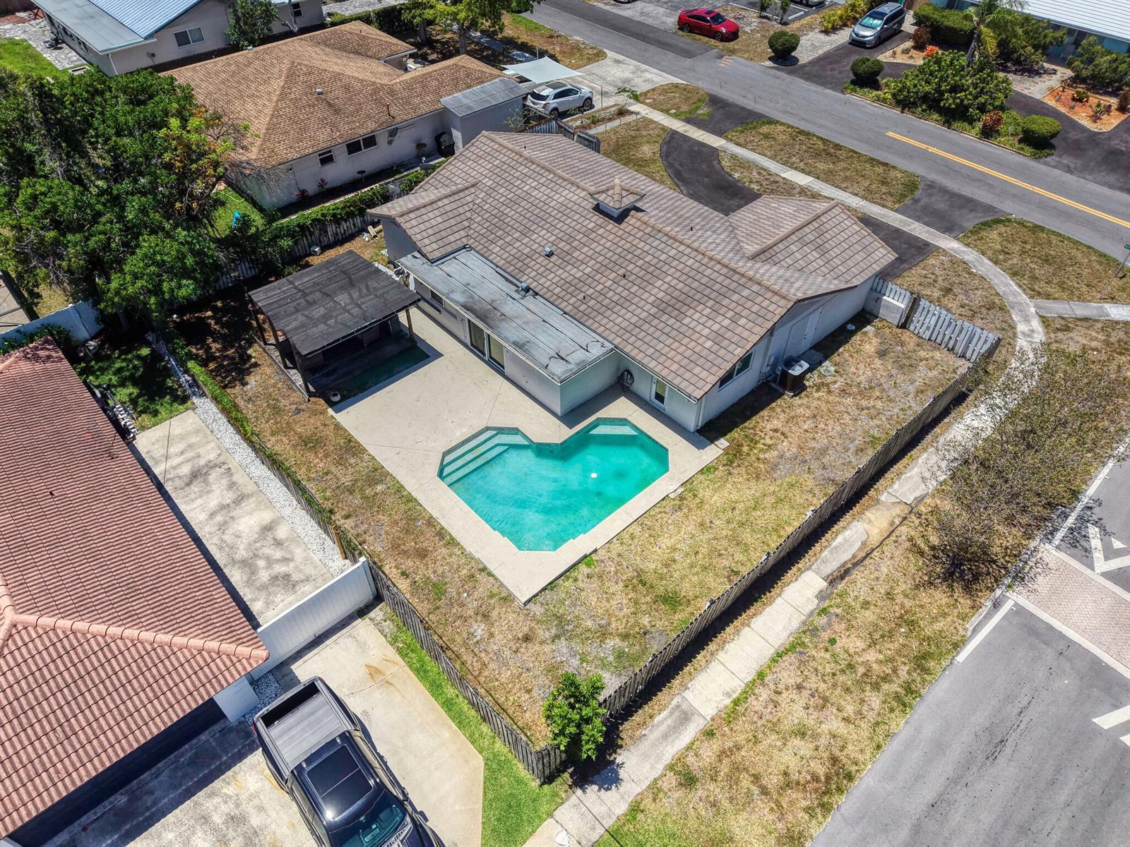 2298 NE 2nd Avenue, Boca Raton FL 33431 photo 4