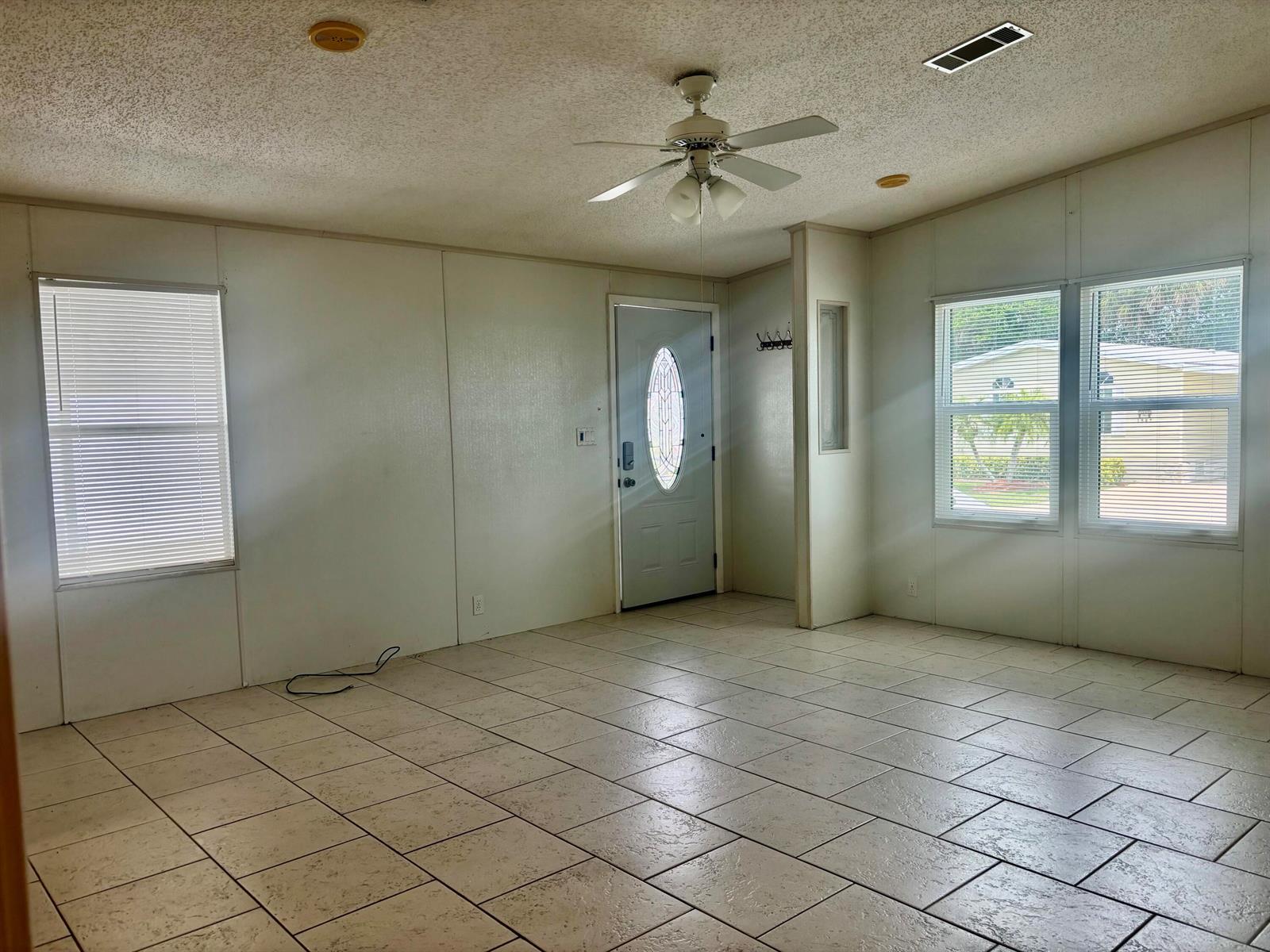 1586 SW 35th Circle, Okeechobee FL 34974 photo 2