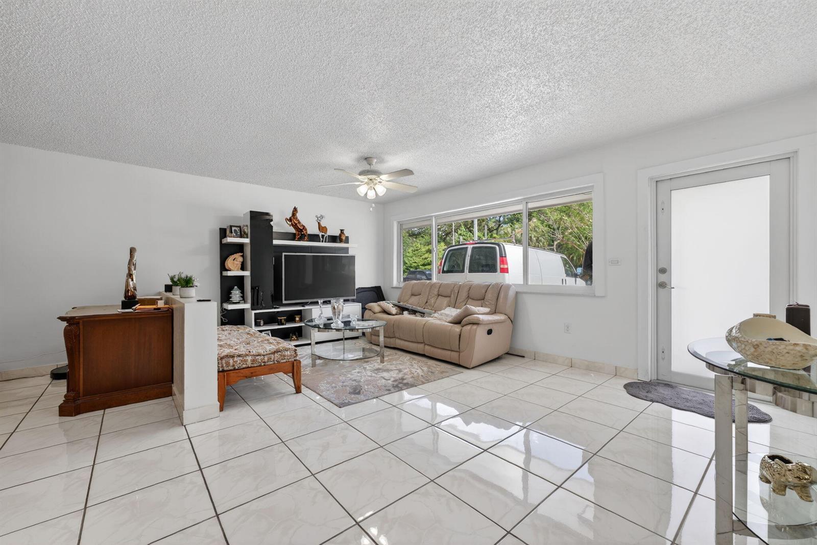 10040 SW 32nd Street, Miami FL 33165 photo 5