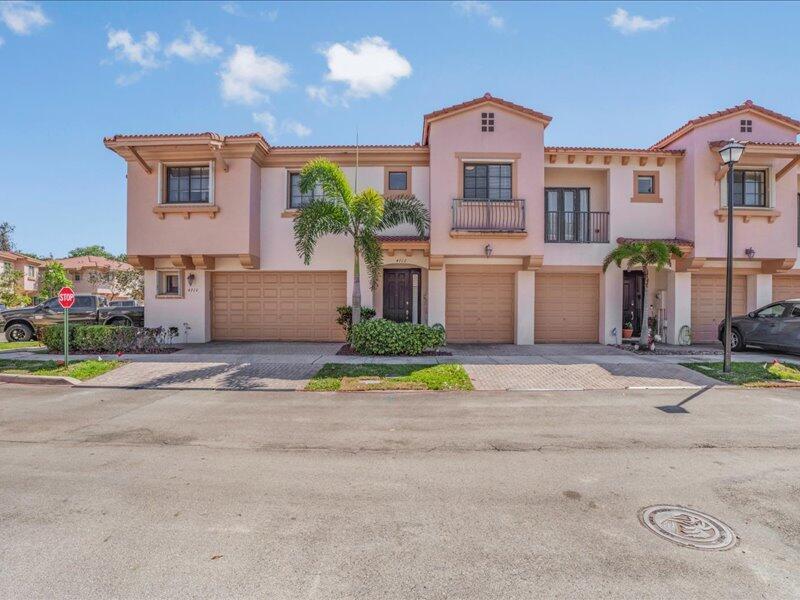4712 Grand Cypress Circle N, Coconut Creek FL 33073 photo 2