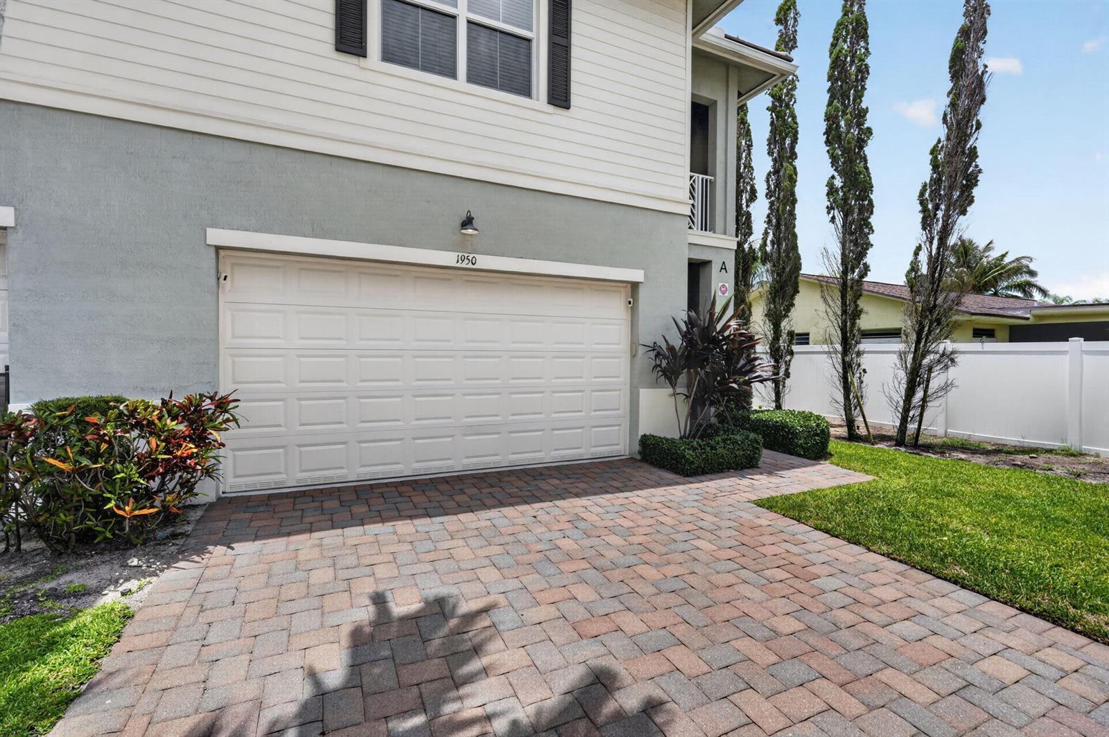 1950 Juno Landing Lane, North Palm Beach FL 33408 photo 4