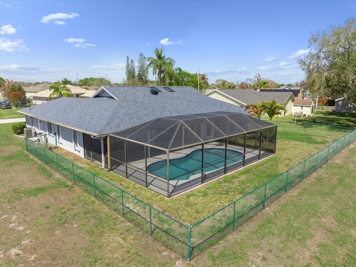 1902 SE Gaskins Circle, Port St. Lucie FL 34952 photo 3