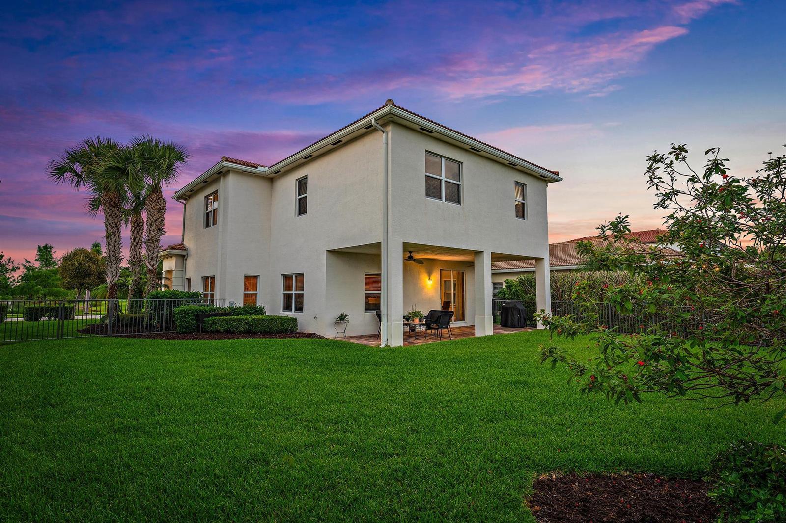 196 Behring Way, Jupiter FL 33458 photo 2