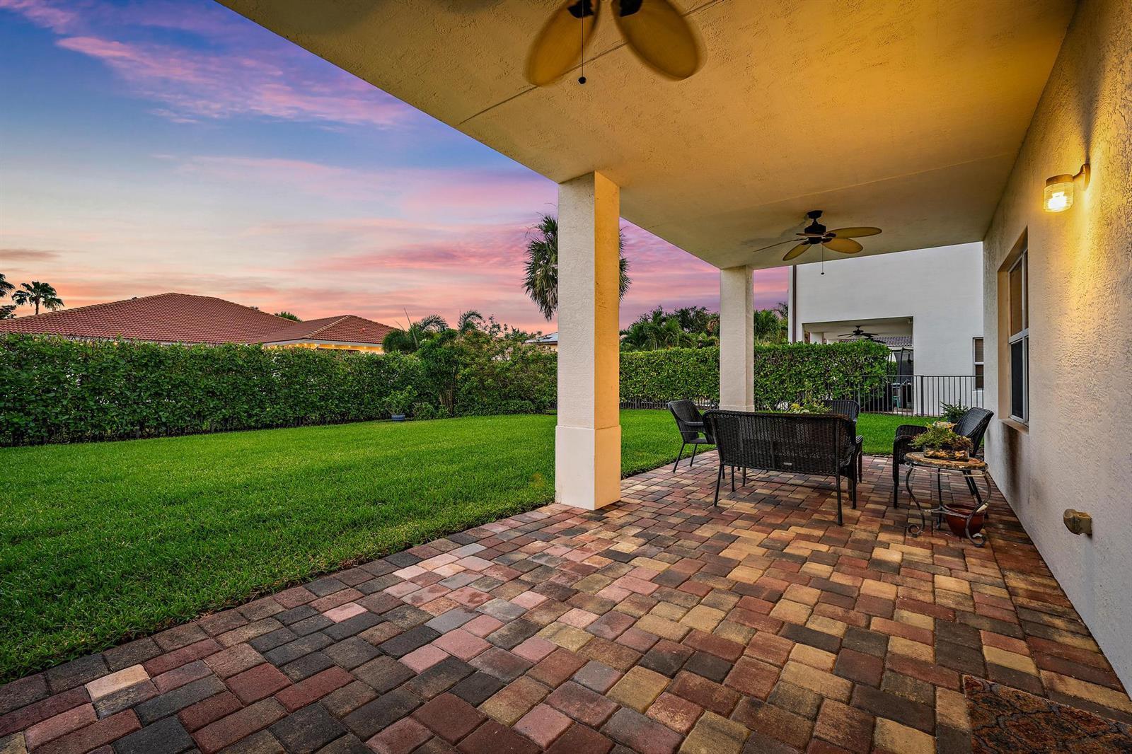 196 Behring Way, Jupiter FL 33458 photo 3