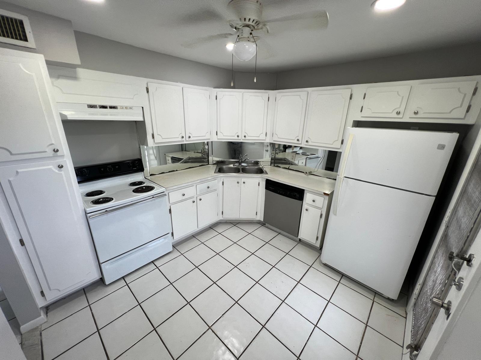 3360 Spanish Moss Terrace # 313, Lauderhill FL 33319 photo 4