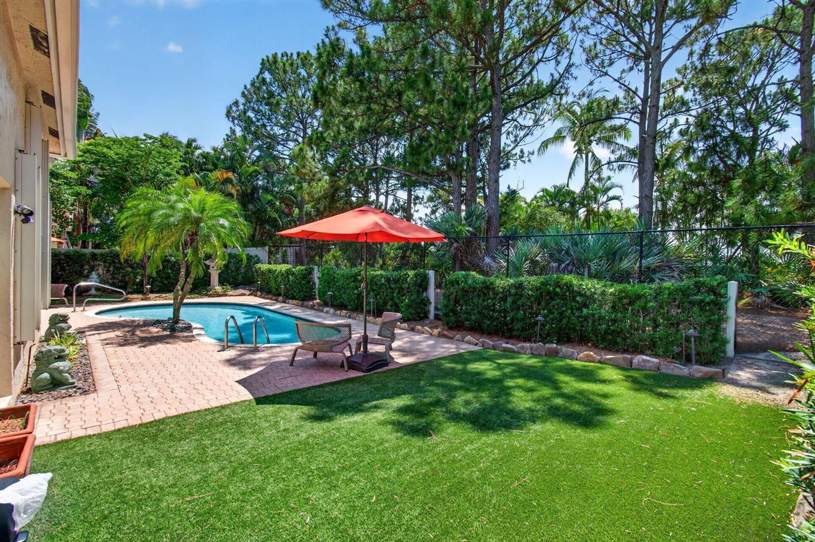 68 Lake Eden Drive, Boynton Beach FL 33435