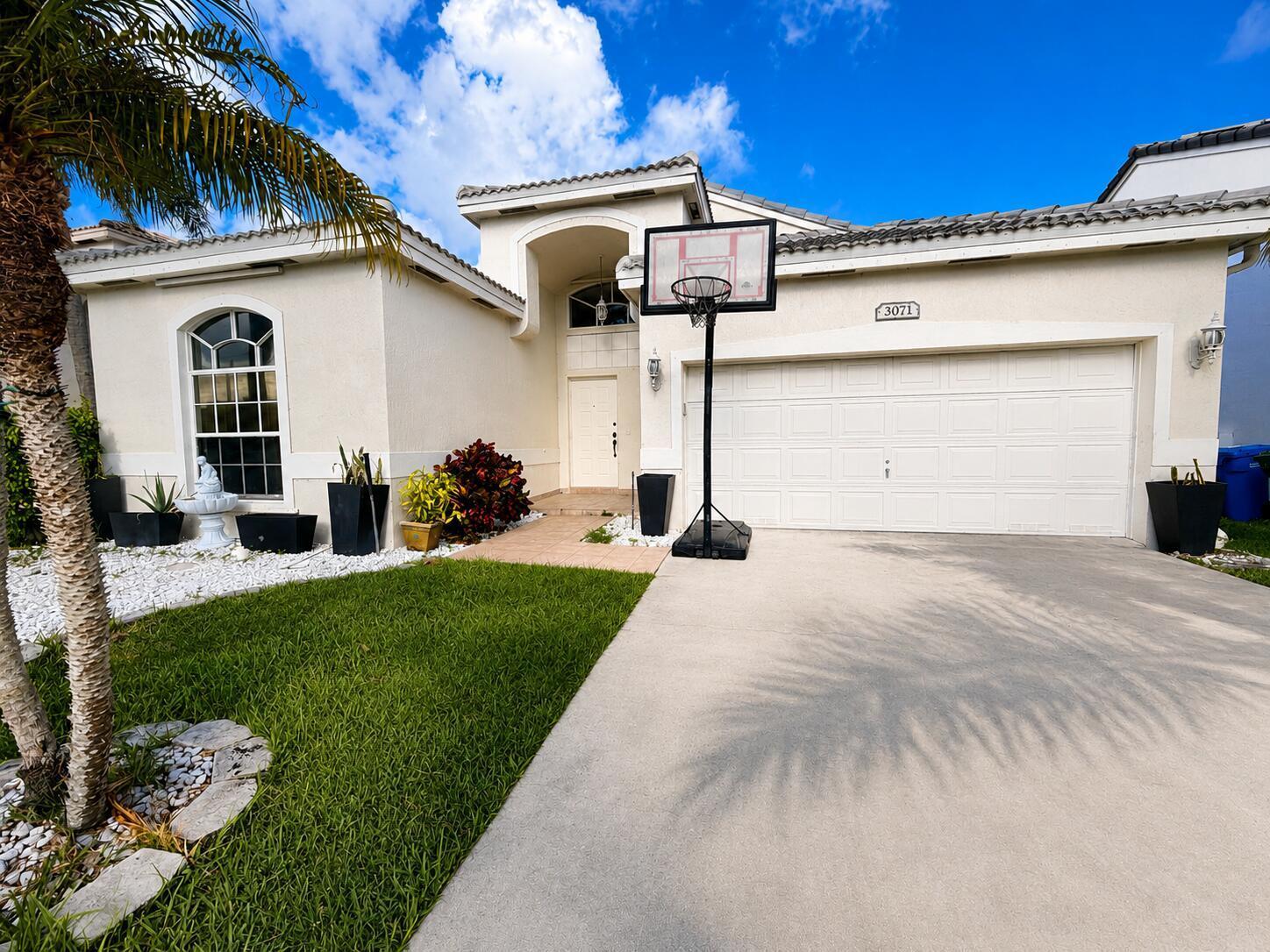 3071 Dogwood Lane, Margate FL 33063 photo 2