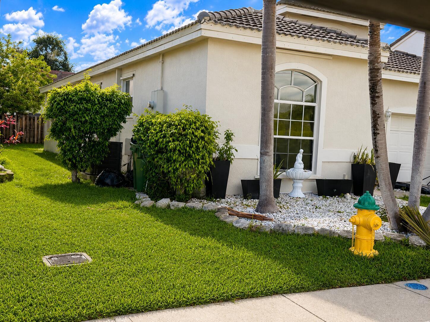 3071 Dogwood Lane, Margate FL 33063 photo 3