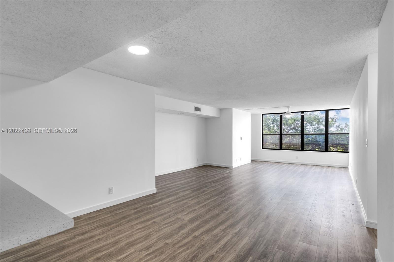 2767 Carambola Cir S # 402, Coconut Creek FL 33066 photo 3