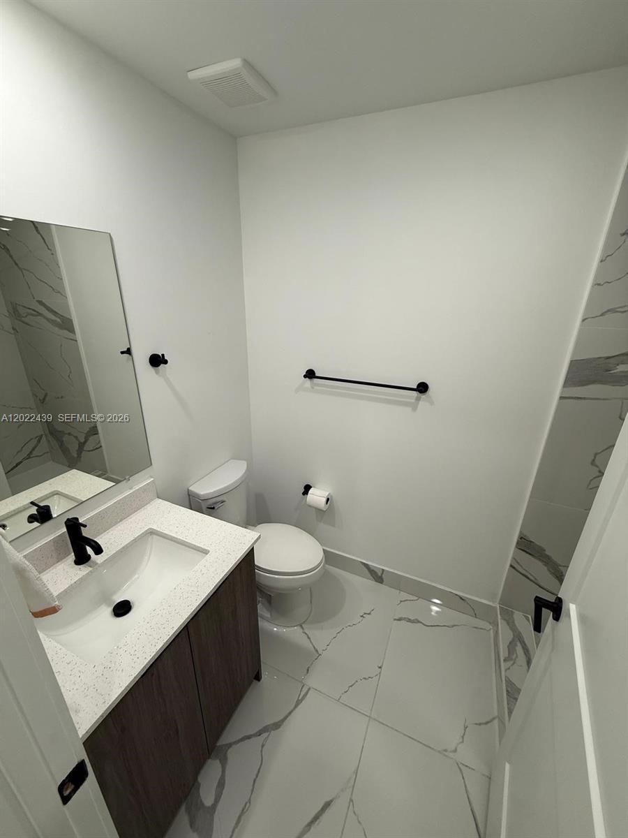 419 NW 13th Ct # 1, Florida City FL 33034 photo 3