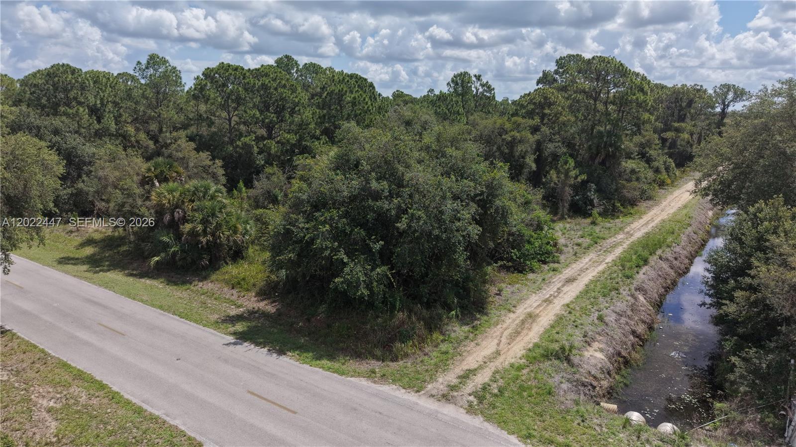 375 S Mayoral St, Clewiston FL 33440 photo 3