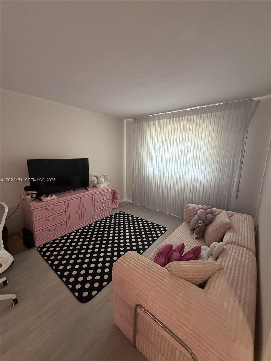 1824 Monroe St # 7, Hollywood FL 33020 photo 4