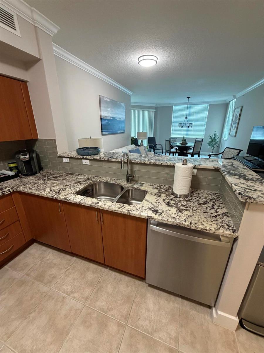 804 E Windward Way # 618, Lantana FL 33462 photo 4
