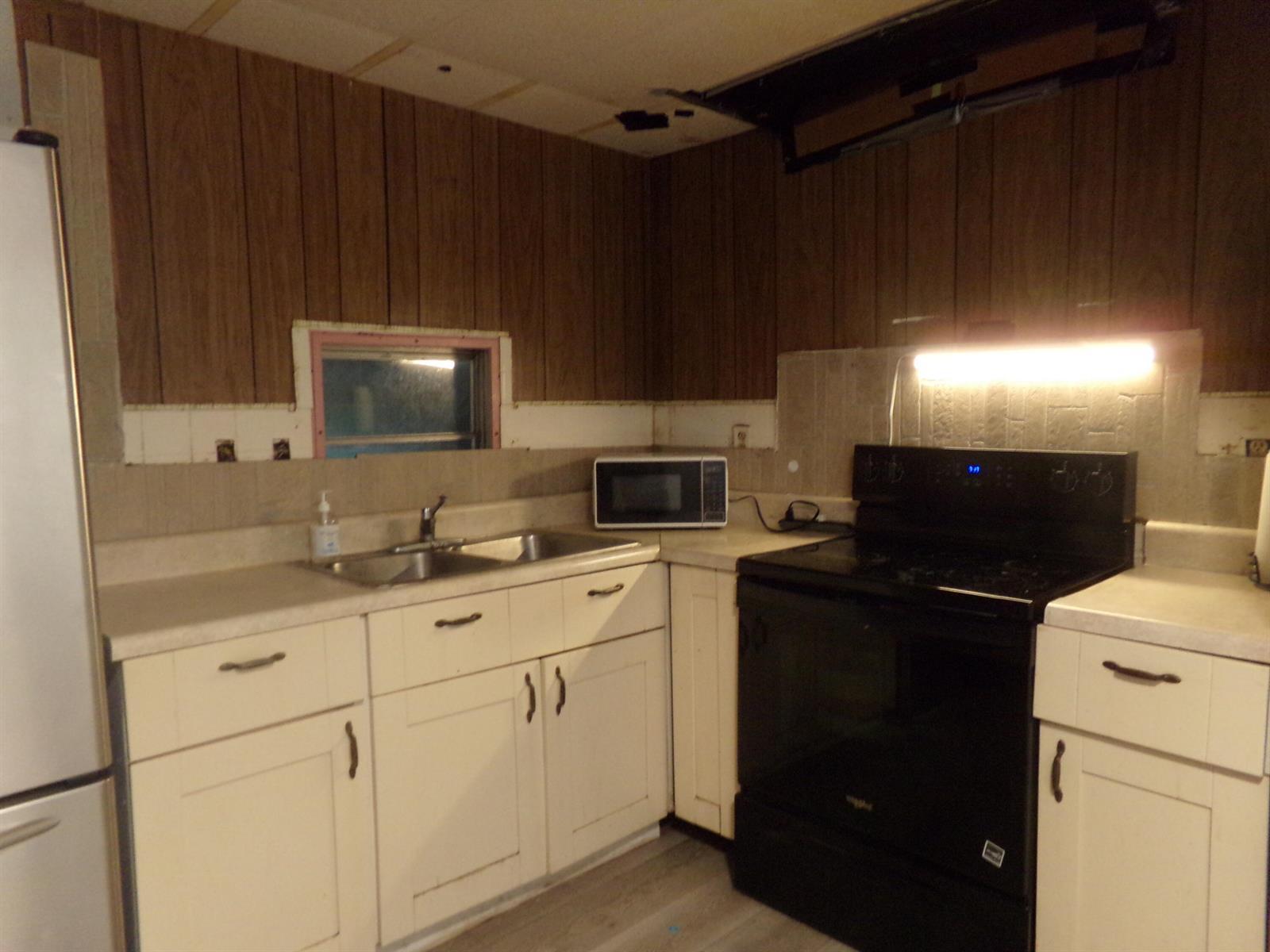 2204 NW 23rd Avenue, Boynton Beach FL 33436 photo 3