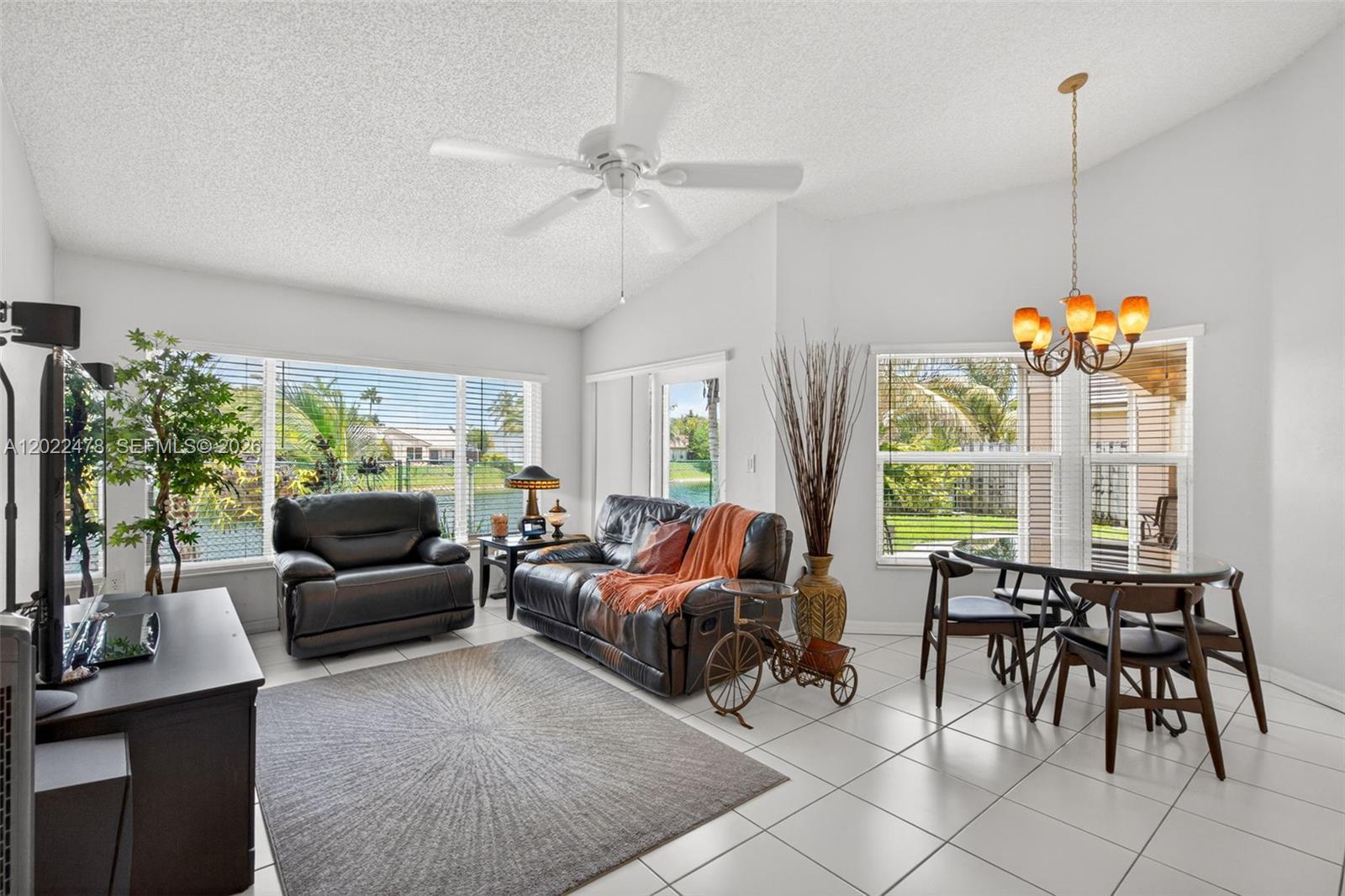 15891 SW 84th St, Miami FL 33193 photo 4