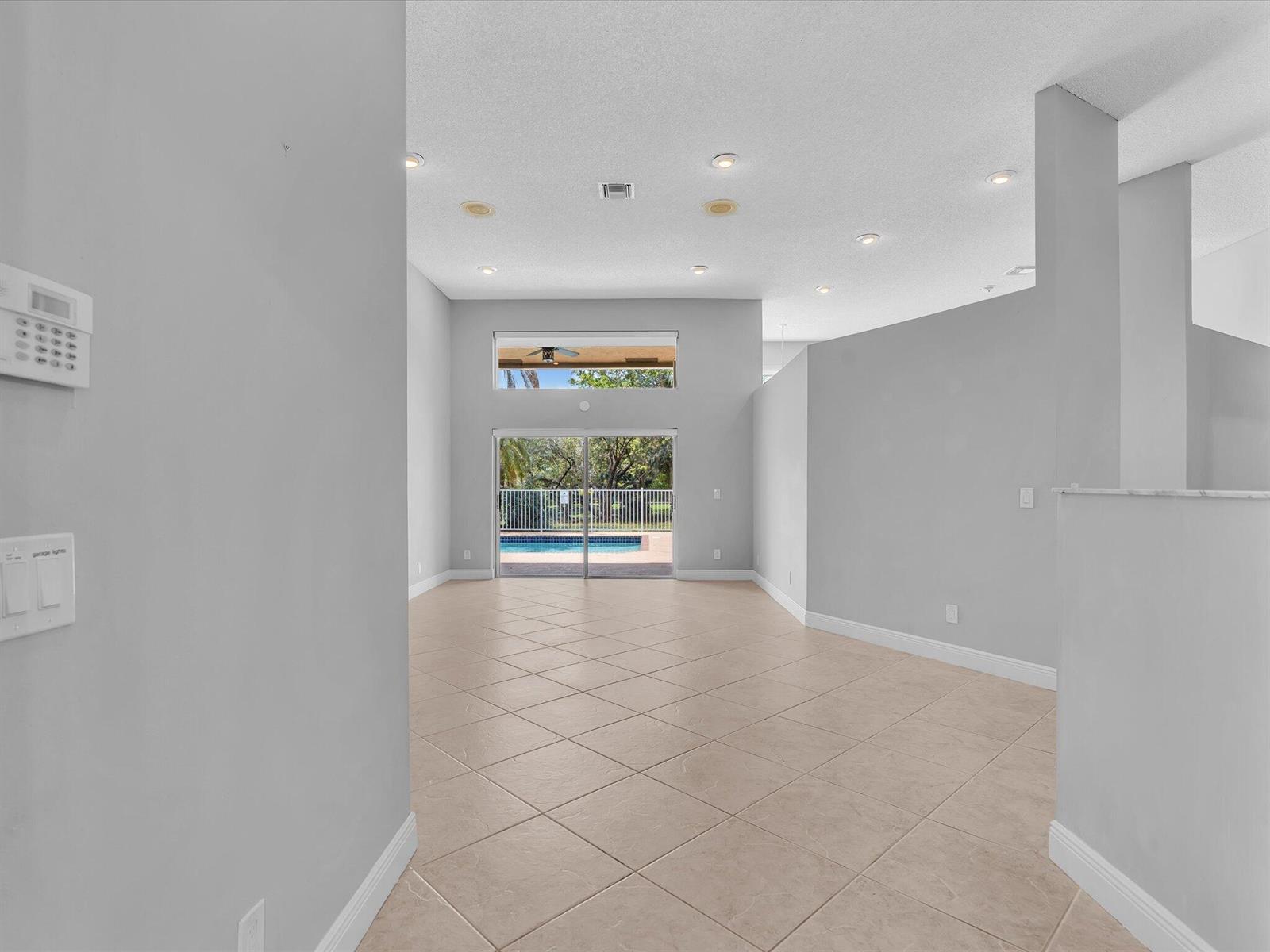10434 NW 6th Court, Coral Springs FL 33071 photo 4