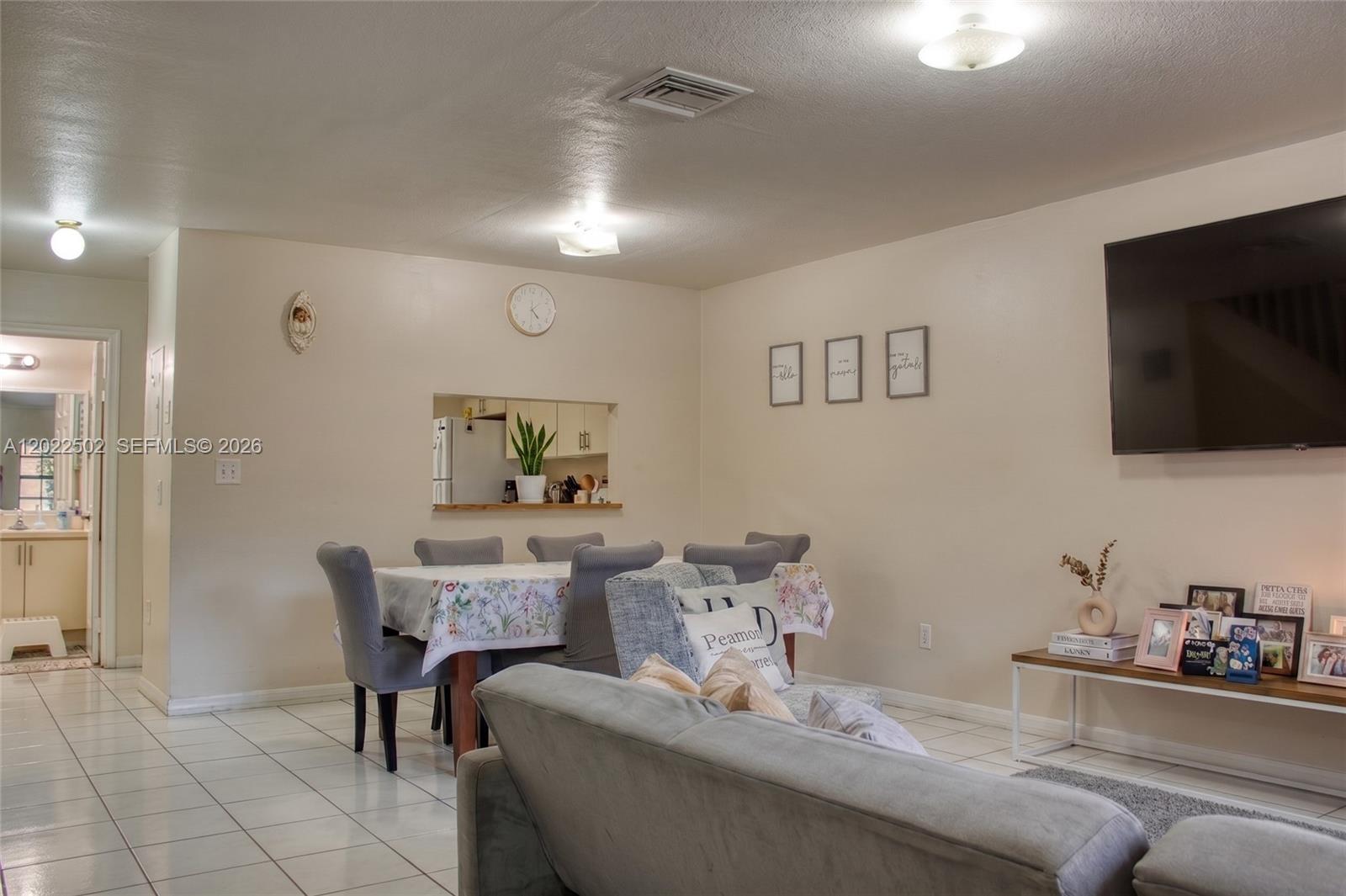 9880 Hammocks Blvd # 43, Miami FL 33196 photo 2