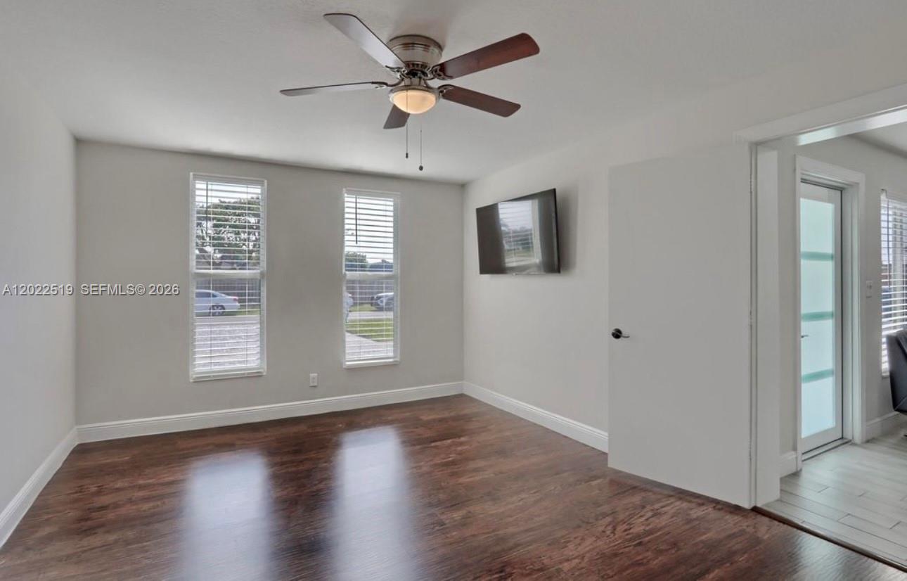 876 Gardenia Dr, Royal Palm Beach FL 33411 photo 3