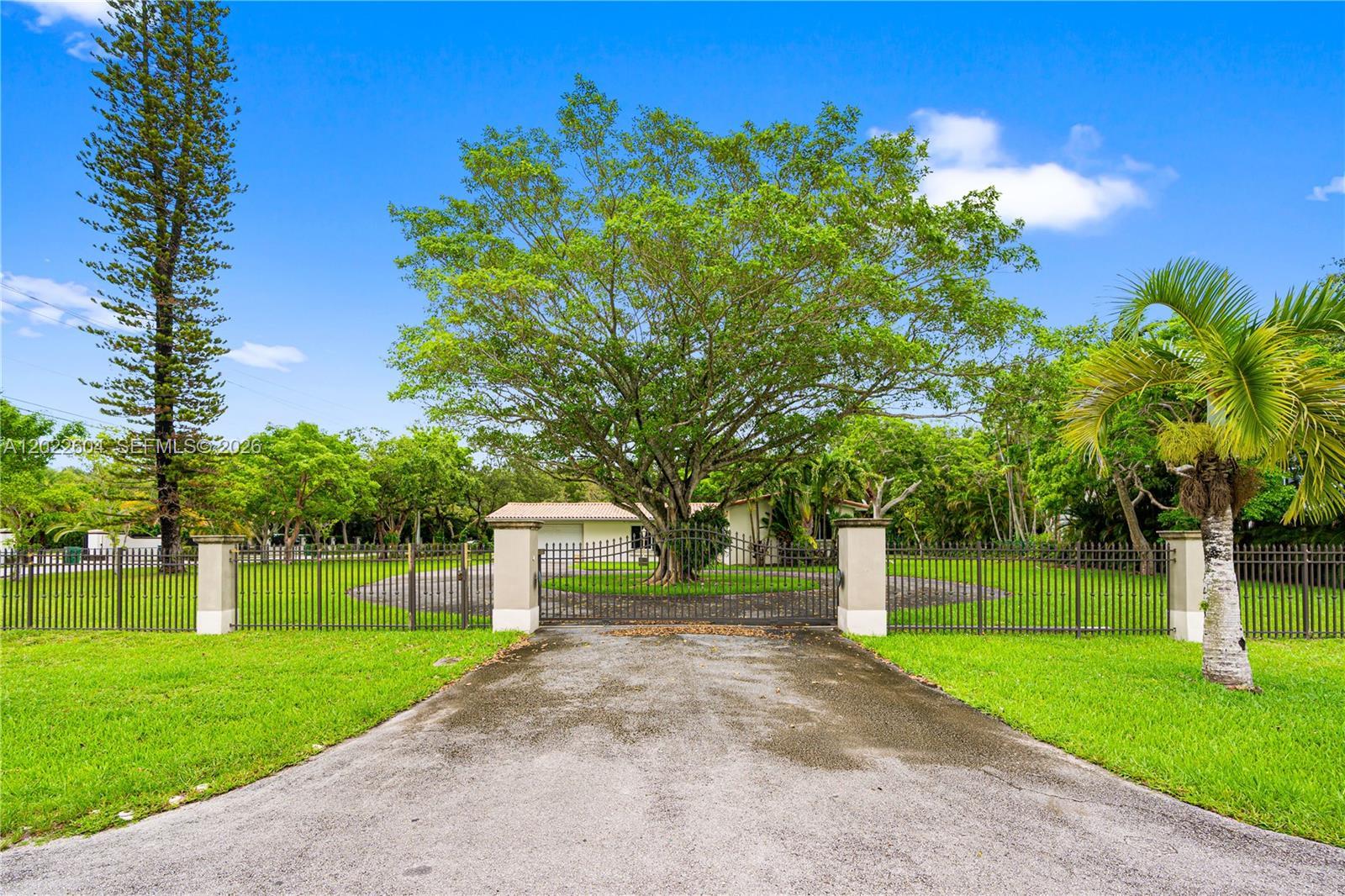 6801 SW 102nd Ave # 0, Miami FL 33173 photo 3