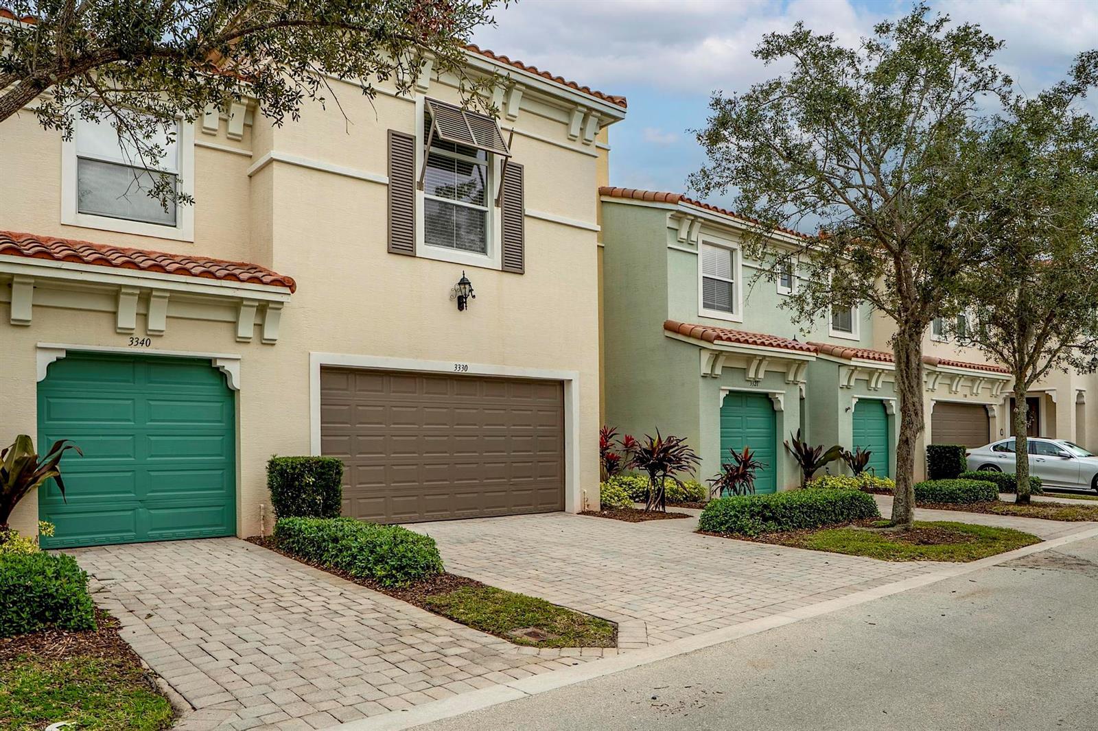3330 NW 124th Way, Sunrise FL 33323