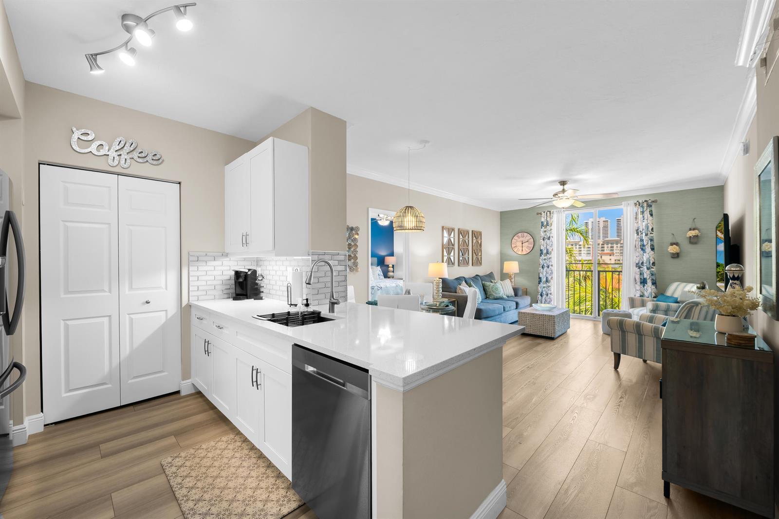 720 S Sapodilla Avenue # 502, West Palm Beach FL 33401 photo 3