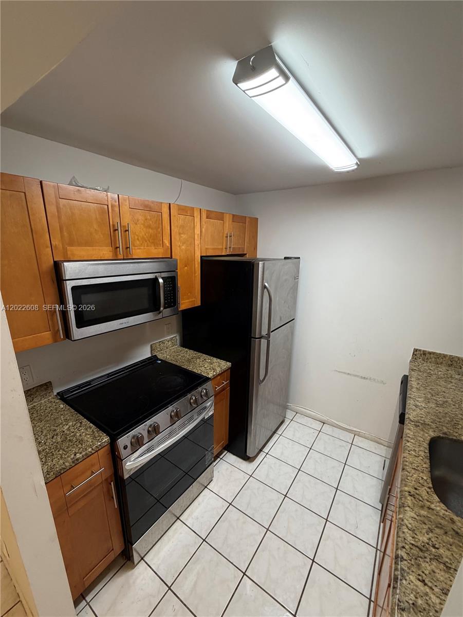 200 SW 132nd Way # 309L, Pembroke Pines FL 33027 photo 2