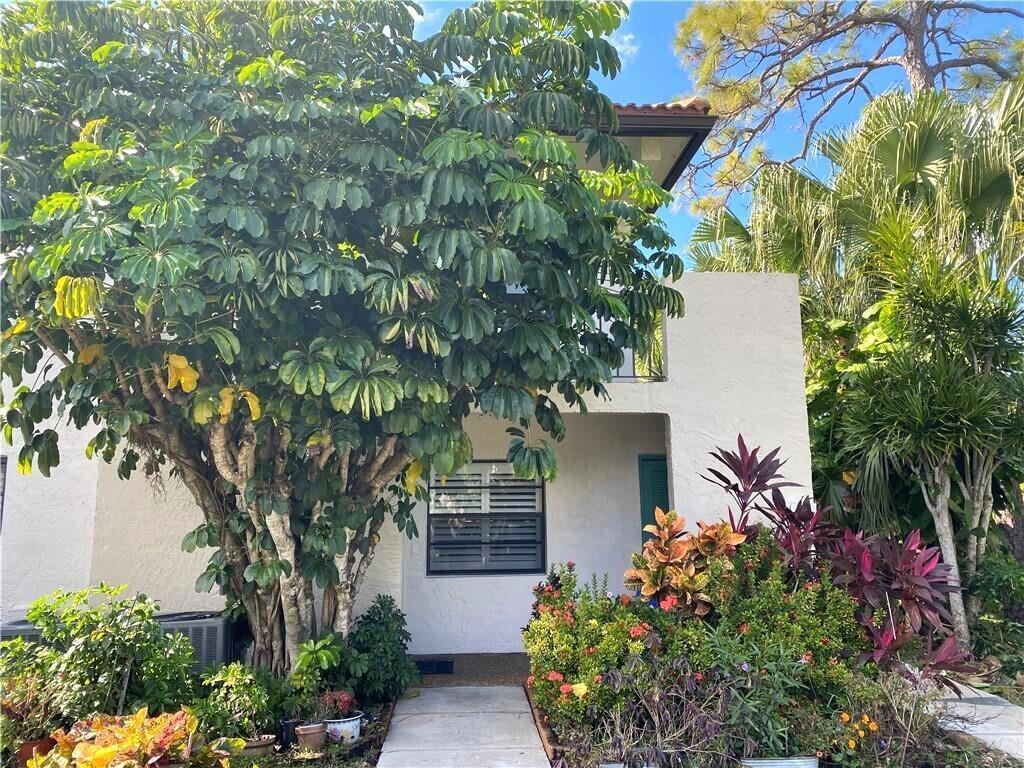 21766 Cypress Drive # g, Boca Raton FL 33433