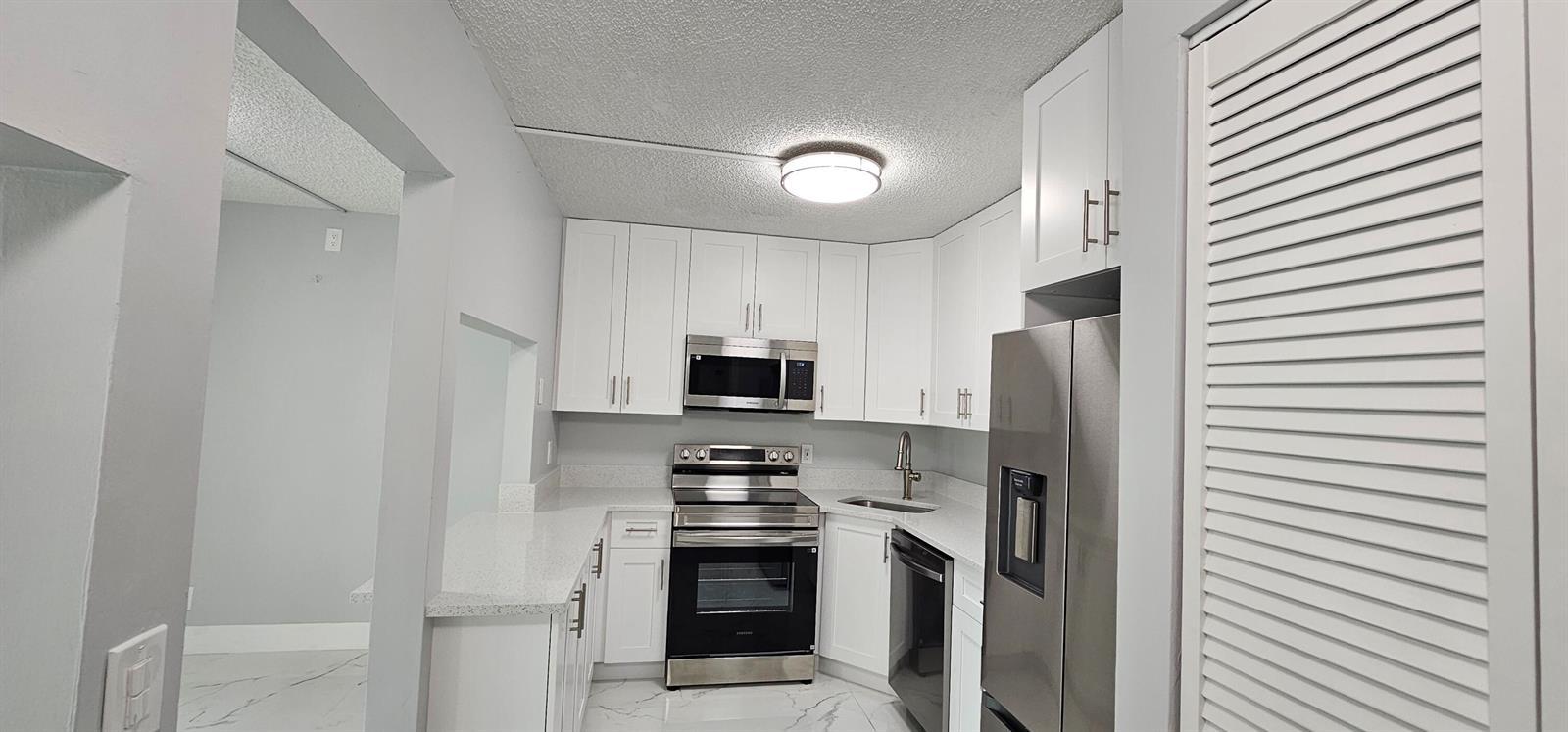 4991 Sable Pine Circle # B1, West Palm Beach FL 33417 photo 3