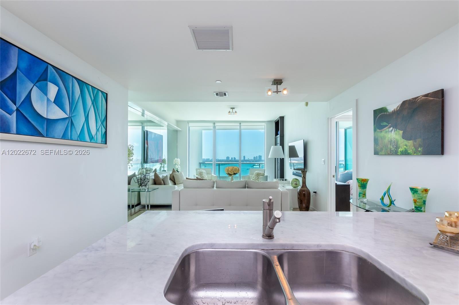 900 Biscayne Blvd # 2002, Miami FL 33132 photo 3