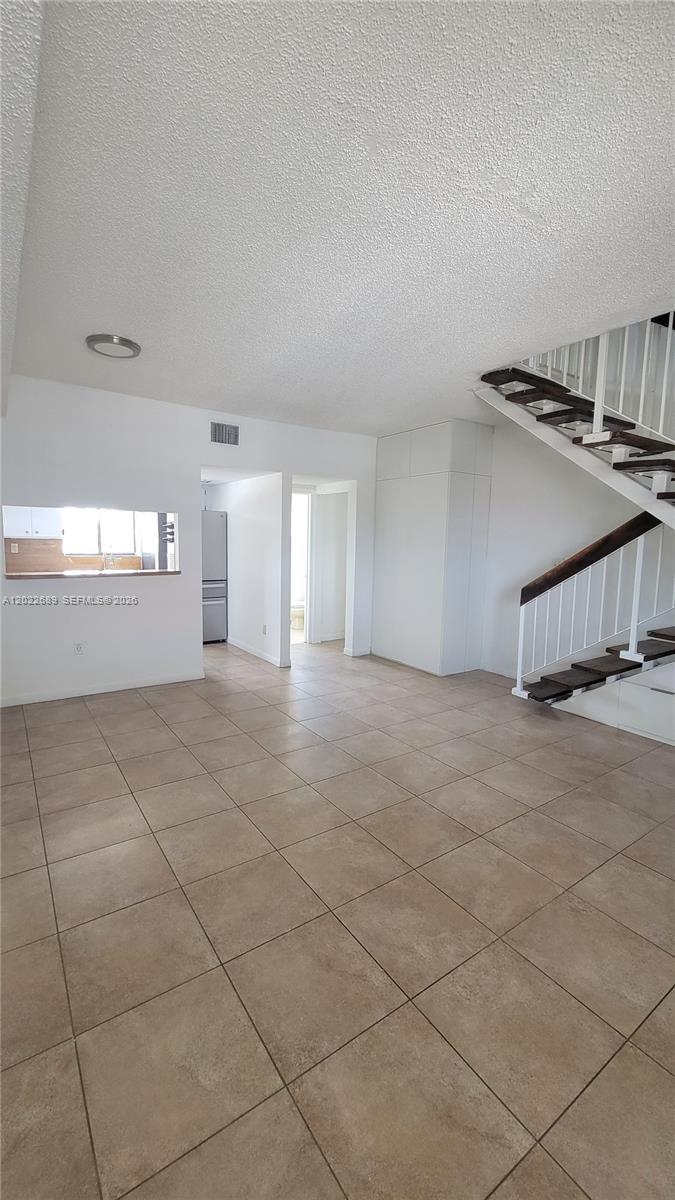 Hialeah, FL 33013 photo 2